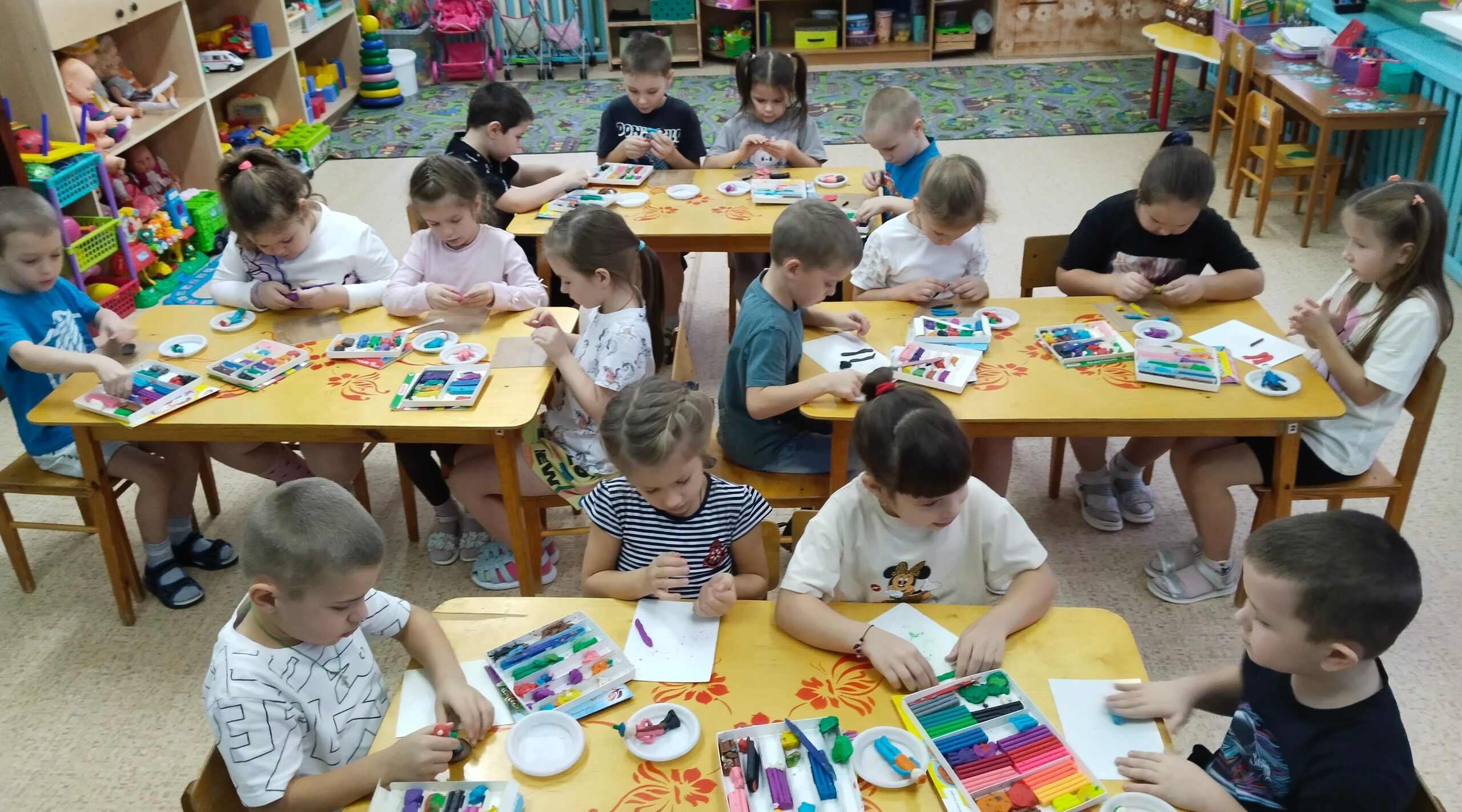 В Гордеевском детском саду прошло увлекательное занятие по лепке