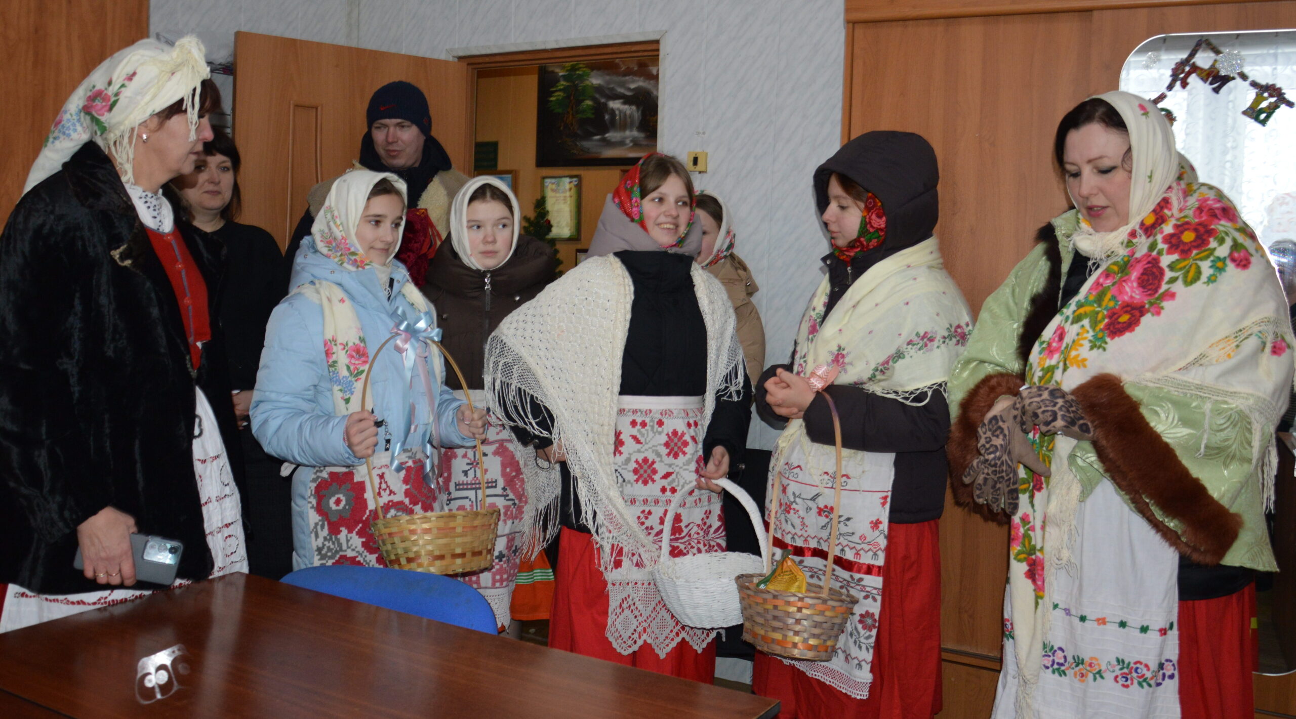 В гости Коляда пришла — в дом Вам счастье принесла