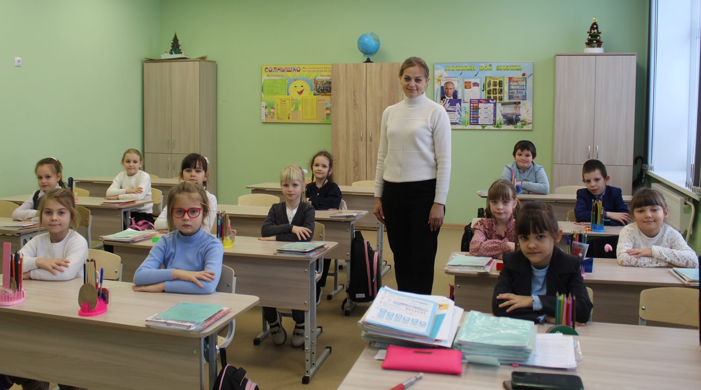 В Гордеевской школе установили новую мебель