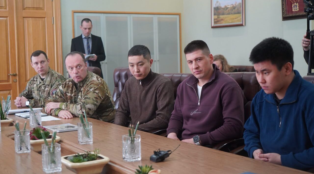 Бойцов «Барс- Брянск» будут обучать с боевым роботом «Курьер»