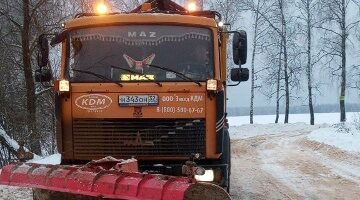 В Брянской области продолжается очистка и обработка дорог