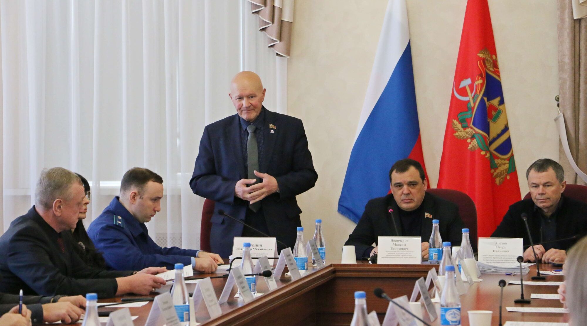 В областной Думе проходят заседания комитетов