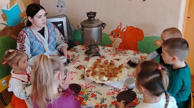 В детском саду испекли «жаворонков»