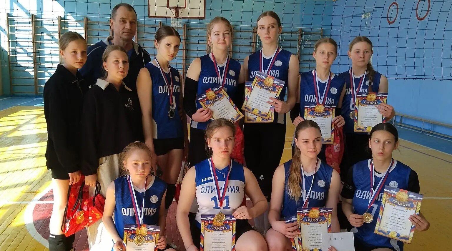 Гордеевские волейболистки получили серебряные медали