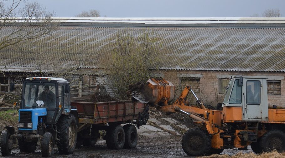 В сельском хозяйстве, каждый погожий час дорог