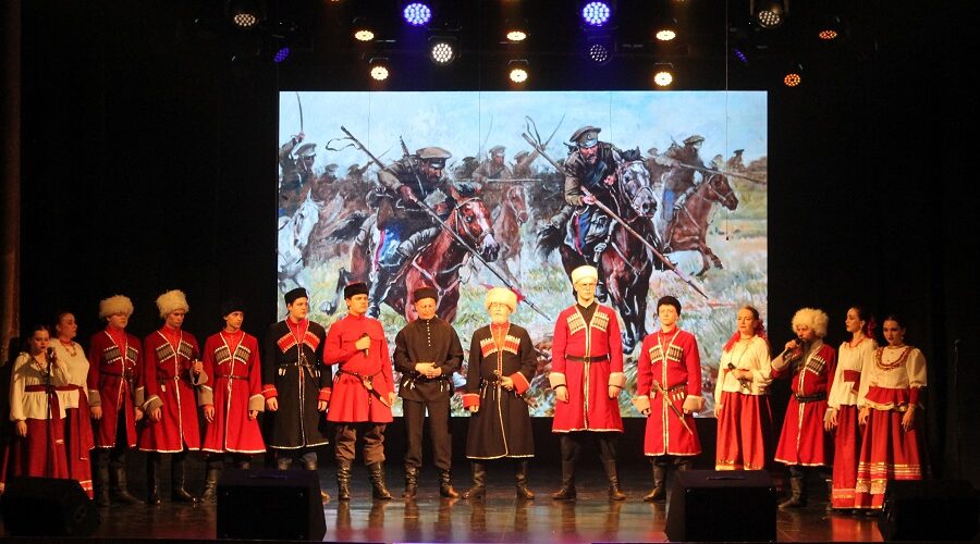 Брянцам рассказали о концерте казачьего хора под управлением Сергея Батаева