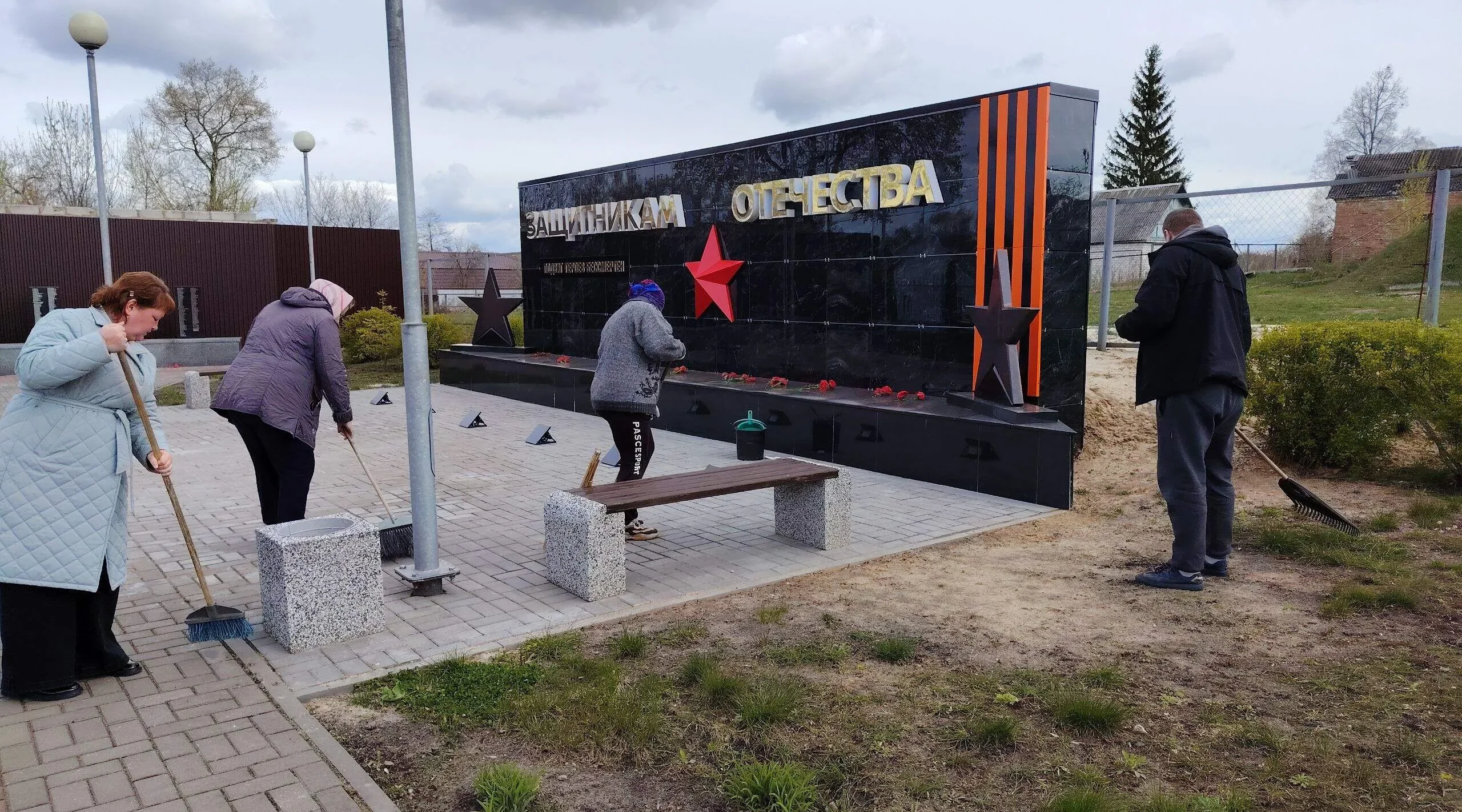 Акция «Чистый памятник»