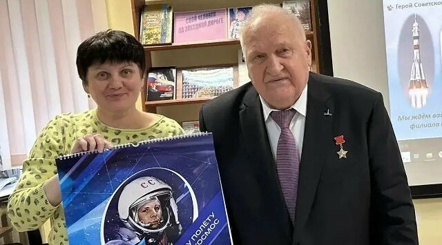 В Брянской областной детской библиотеке состоялась встреча  Виктором Михайловичем Афанасьевым