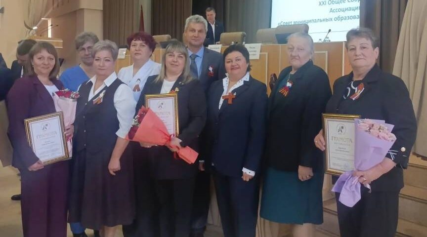 Отмечены лучшие специалисты в сфере местного самоуправления