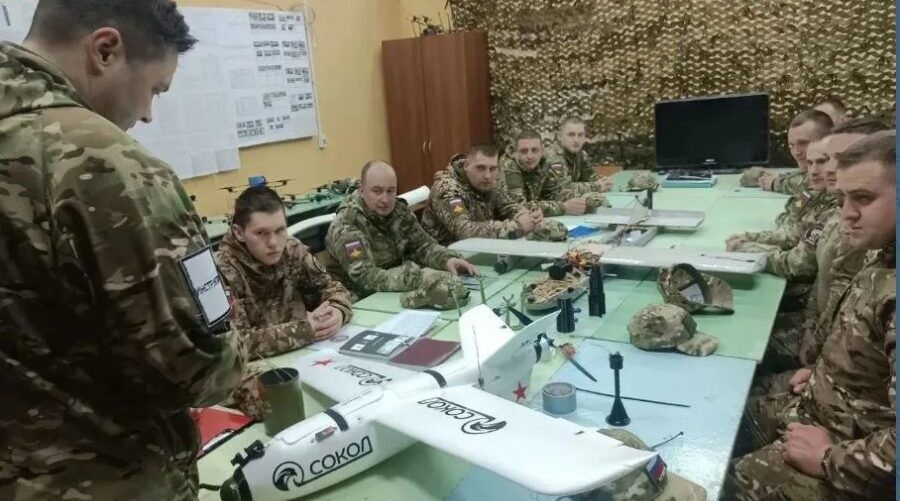 Егор Ковальчук  познакомился с бойцами  бригады «БАРС-Брянск»