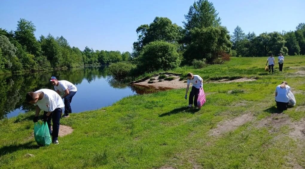 Активисты Движения Первых провели экологическую акцию