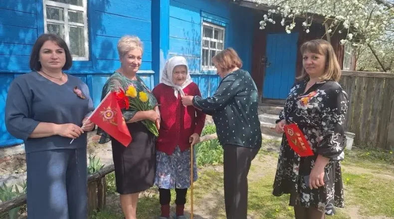 Поздравили на дому