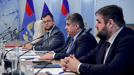 Егор Ковальчук встретился с руководителем Федерального дорожного агентства Романом Новиковым