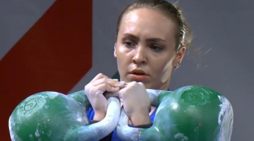 Брянская спортсменка Виктория Альянова завоевала бронзу чемпионата России по гиревому спорту
