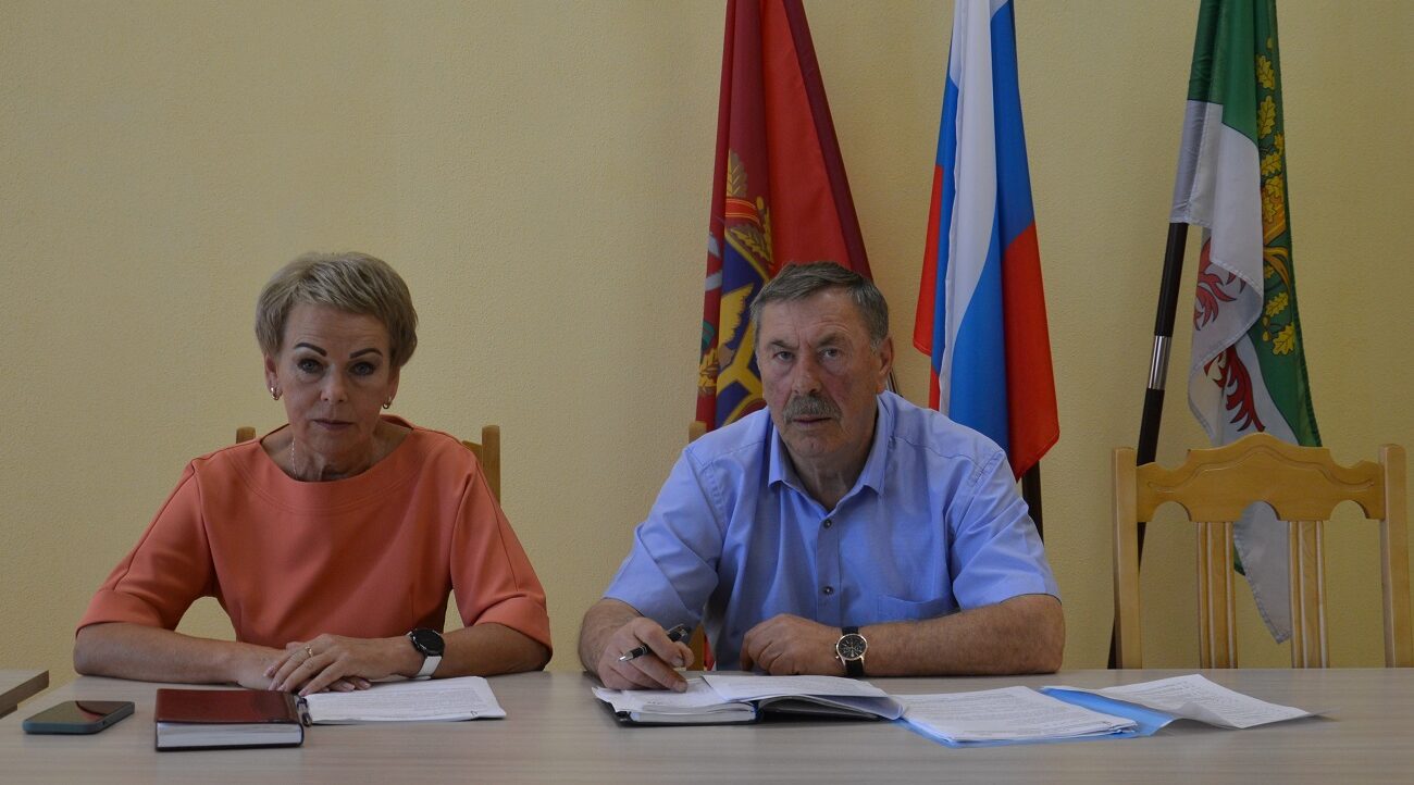В Гордеевском районе прошла сессия районного Совета народных депутатов
