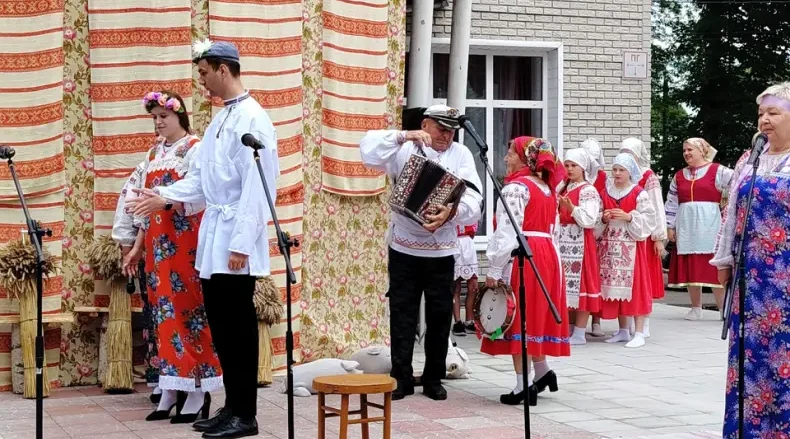 Просторная, как Русь, косоворотка
