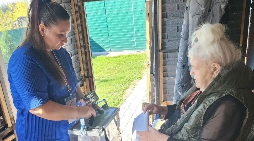 Гордеевцы голосуют на дому