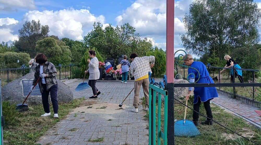 Дружной командой – за чистоту и порядок!
