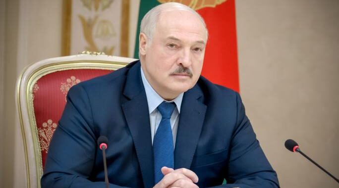 Лукашенко поблагодарил главу Брянщины за помощь белорусам после атак БПЛА