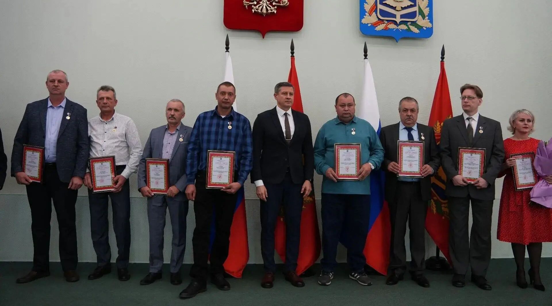Глава Брянщины поздравил дорожников с наступающим праздником