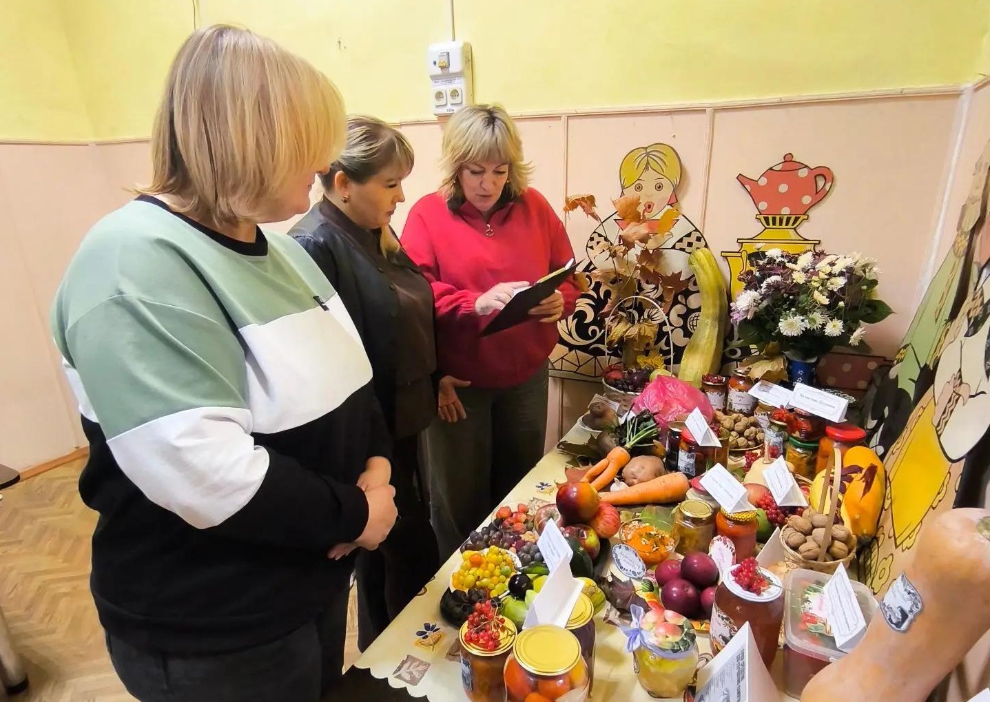 В Клинцах организовали выставку «Подарки осени»